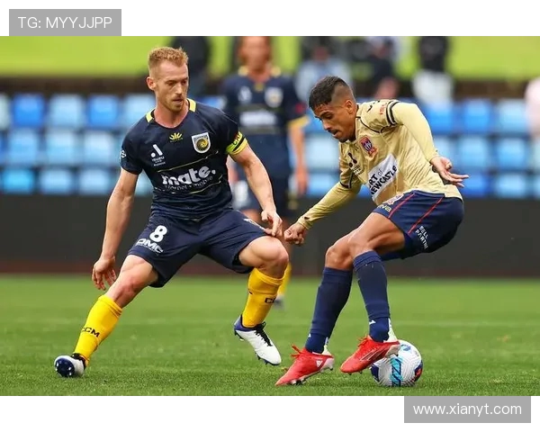 穆斯卡特与澳波重返墨尔本胜利现场见证火爆墨尔本德比之夜足球盛宴